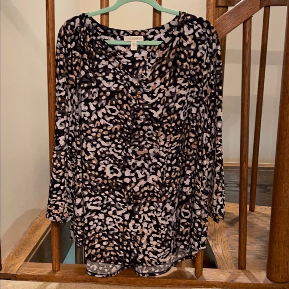 Dana Buchman top size 3x.